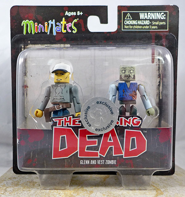 Glenn and Vest Zombie (Walking Dead TRU Wave 3)